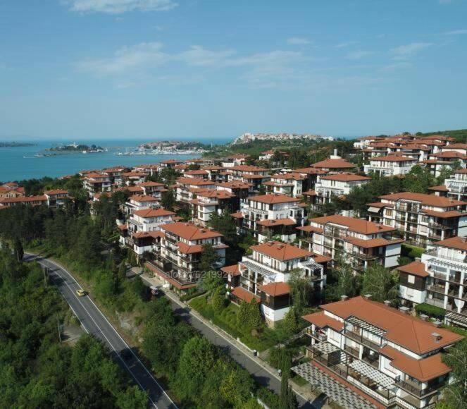 Lilia Sun Apartment Sozopol Bagian luar foto