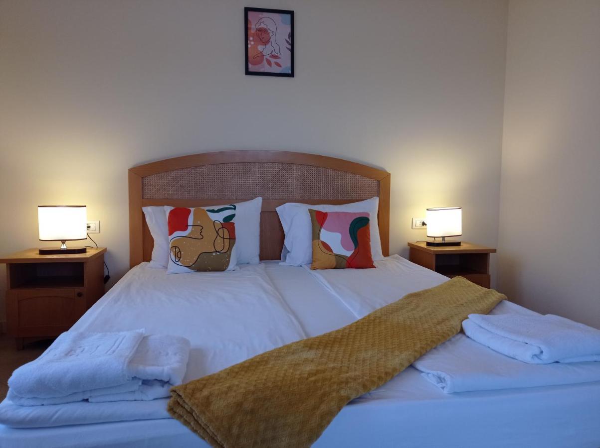 Lilia Sun Apartment Sozopol Bagian luar foto